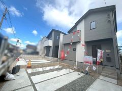 前面道路は西側公道4.9ｍ 大型車の通行が少なく、騒音や振動が少ないので静かで快適な生活を送れます。