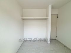 オープンクローゼットでゆとりのある空間です。