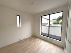 2面採光を確保した爽やかな風を感じて起きる朝は、快適生活の始まりに。