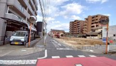 北側約5.7ｍの公道に面しています＾＾
