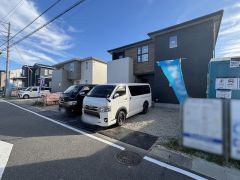 前面道路：北東7.5ｍ幅 前面道路は北東側約7.5mとゆとりがあり、お車の出し入れもスムーズに行えます。