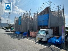 スーパーやコンビニなども近く周辺環境充実。快適でゆとりのある生活空間で新生活を始めましょう＾＾