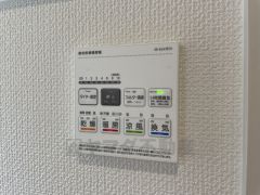 冬場のヒートショック対策、梅雨や花粉の時期には洗濯物の乾燥に。一年中活躍できる浴室暖房乾燥機です＾＾