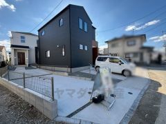 歩10分圏にイオン野芥・サニー・コンビニ・小学校・幼稚園・保育園なども揃った閑静な住宅街＾＾