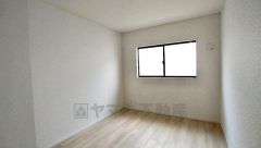 居室としてももちろん、収納や書斎、お子様のプレイスペースにも＾＾使い勝手が良さそうです＾＾