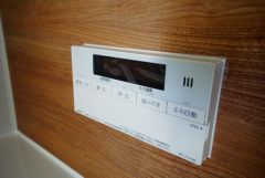 掲載写真は、同一ハウスメーカーの施工事例を使用しています。インテリア・家具等も含め、雰囲気の参考としてご覧ください。実際の物件とは、仕様・設備・色味などが一部異なる場合がございます。