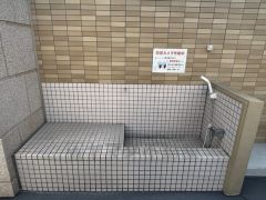 敷地内にはペットの足洗い場を完備。