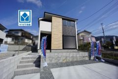 敷地約58坪＾＾LDK23.7帖＾＾床暖房＾＾吹き抜け＾＾スタディーカウンター＾＾最新の設備で気持ちの良い新生活を送りませんか。お気に入りの家具とインテリアで素敵な部屋を作りましょう。