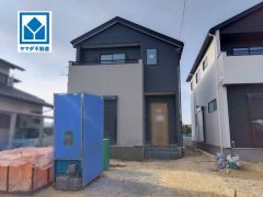 カースペースは2台分。