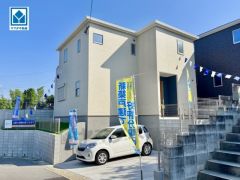 福岡市内や糸島方面へのアクセスに便利な202号線から一本入った閑静な住宅街＾＾