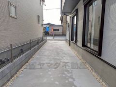 駐車場。縦列2台分。