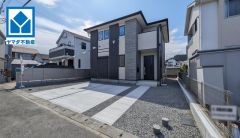 敷地52坪。17.5帖LDK＆ファミリークローク・2WICなど収納充実の4LDK。