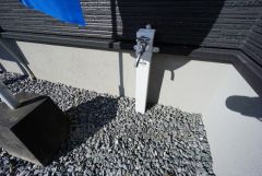 お車の洗車や外壁のお掃除をする際に便利な外水栓。
