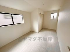 クローゼット付きなので、すっきりと整理整頓でき気持ちよく過ごせますね＾＾