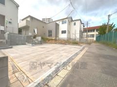 前面道路：東側4.0～4.3ｍ市道