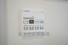 浴室暖房乾燥機には、暖房、乾燥、涼風、換気の4つの機能が付いています。タイマー付きです。換気・雨の日の洗濯も安心です＾＾