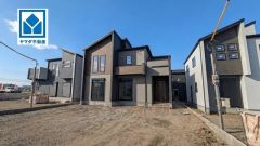 4LDK。 吹抜けデザインで明るく開放的なお家です＾＾