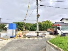 カースペースは2台分。