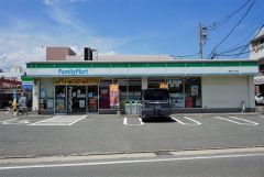ファミリーマート　神松寺二丁目