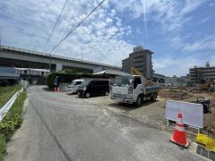 東側側3.9ｍの公道に面しています。