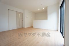 家族が集まる開放的なリビング。思い思いの時間を過ごしたり、家族みんなで食事をしたり、素敵な団らんの場になりますね＾＾