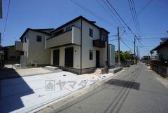 開放感のある角地となっています＾＾ 東側約4.4ｍ公道、北側約2.3ｍの公道に面しています＾＾