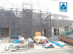 スーパーやコンビニなども近く周辺環境充実。快適でゆとりのある生活空間で新生活を始めましょう^^