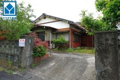 敷地面積約138坪。駐車3台以上。事務所使用や古民家を活かした店舗など自由にリノベーションしてもお使いいただけます。