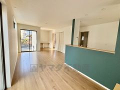 炊事時間を大幅に短縮できる食器洗浄乾燥機付き＾＾食器を洗う手間が減るので家族とのコミュニケーションの時間や自分の時間が増えますね。