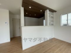 キッチンから会話が弾みそうなダイニングです。お友達や親せきをお招きするのも楽しみになりますね＾＾
