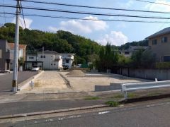 奥：1号棟、中央：2号棟、手前：3号棟。