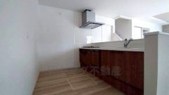 対面式キッチンなのでリビングにいるご家族とコミュニケーションを取りながら洗い物や、お料理が楽しめそうですね＾＾