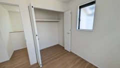 住む人のこだわりを活かす洋室＾＾クローゼットもあり荷物もすっきり片付けられ、ゆとりのある暮らしが出来ます＾＾