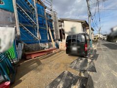 前面道路約4.4ｍ。周辺環境充実。小学校・スーパー・郵便局徒歩10分圏内＾＾