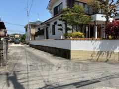 前面道路は南側、約4ｍ。