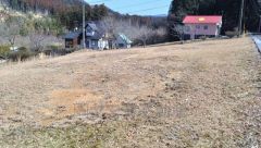 建築条件なし現況渡し。敷地150坪。別荘用地にいかがですか＾＾