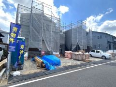 左：1号棟、右：2号棟。