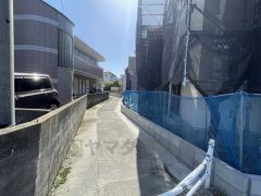 背面側通路。