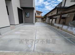 カースペースは並列2台分＾＾