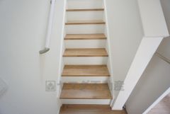 上り下りがしやすい段差が気にならない階段です＾＾