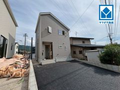 1号棟。 3LDK　3帖独立テレワークルーム　固定階段式グルニエ有　庭付き　南向きバルコニー有＾＾