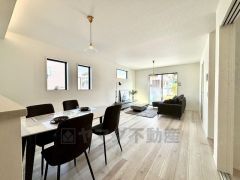 導線が考えられたリビングダイニングなので忙しい時間でも効率よく動けますね＾＾慌ただしい朝の時間も安心です＾＾