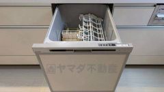 炊事時間を大幅に短縮できる食器洗浄乾燥機付き＾＾食器を洗う手間が減るので家族とのコミュニケーションの時間や自分の時間が増えますね。
