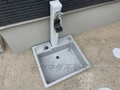 敷地には外水栓を設けています。ガーデニング、泥遊びやペットの散歩の後にも便利です。洗車も楽に出来ますね＾＾