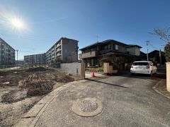 飯倉小学校：徒歩7分 サニー星の原店：徒歩5分 地下鉄七隈線「野芥」駅：徒歩16分