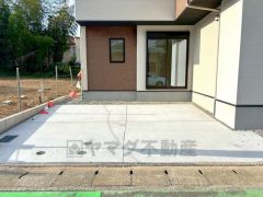 カースペースは2台分。