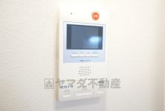 防犯性もばっちり、TVモニター付きインターホン完備。