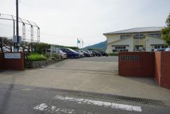 前原西中学校
