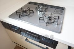3口コンロなので、効率よくお料理が楽しめます。毎日のお料理も楽しくなりますね＾＾