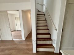 リビング階段は顔を合わせる時間が増えるので、ご家族とのコミュニケーションがとりやすく距離がグッと縮まりそうですね＾＾